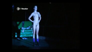 Allie Haze viene sborrata dopo la sessione di belle ragazze nude sexy guida