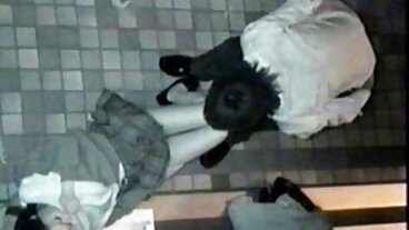Le zappe con tacco alto Pose 2 vengono arate! Trio ragazze belle nuda FFM