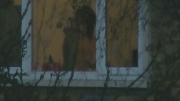 Una bella scolaretta asiatica scopa un ragazzo il doppio di lei belle donne svestite