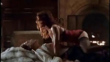 Le lezioni di belle ragazze nude Dodgy Hypno portano a Hard Anal