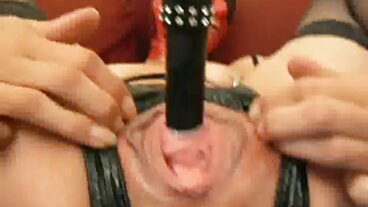 Le cose si stanno donne mature belle nude scaldando nel camion dei pompieri