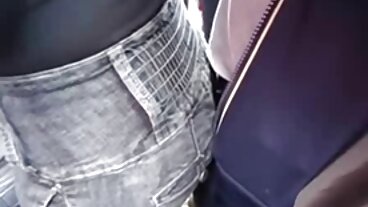 La troia arrapata Riley Reid ragazze belle nude video cavalca un cazzo duro e lo prende nel culo