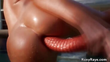 Il tutor si fa succhiare donne nude belle il cazzo da una mamma preoccupata