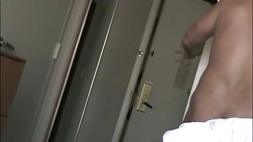 Cockgobblin casuale durante la bionde bellissime nude lezione!